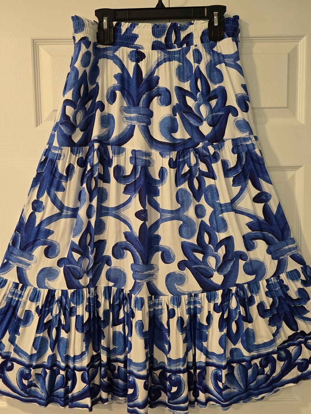 Farmers Market Blue and White Floral Scroll Tiered Maxi Skirt Size LARGE